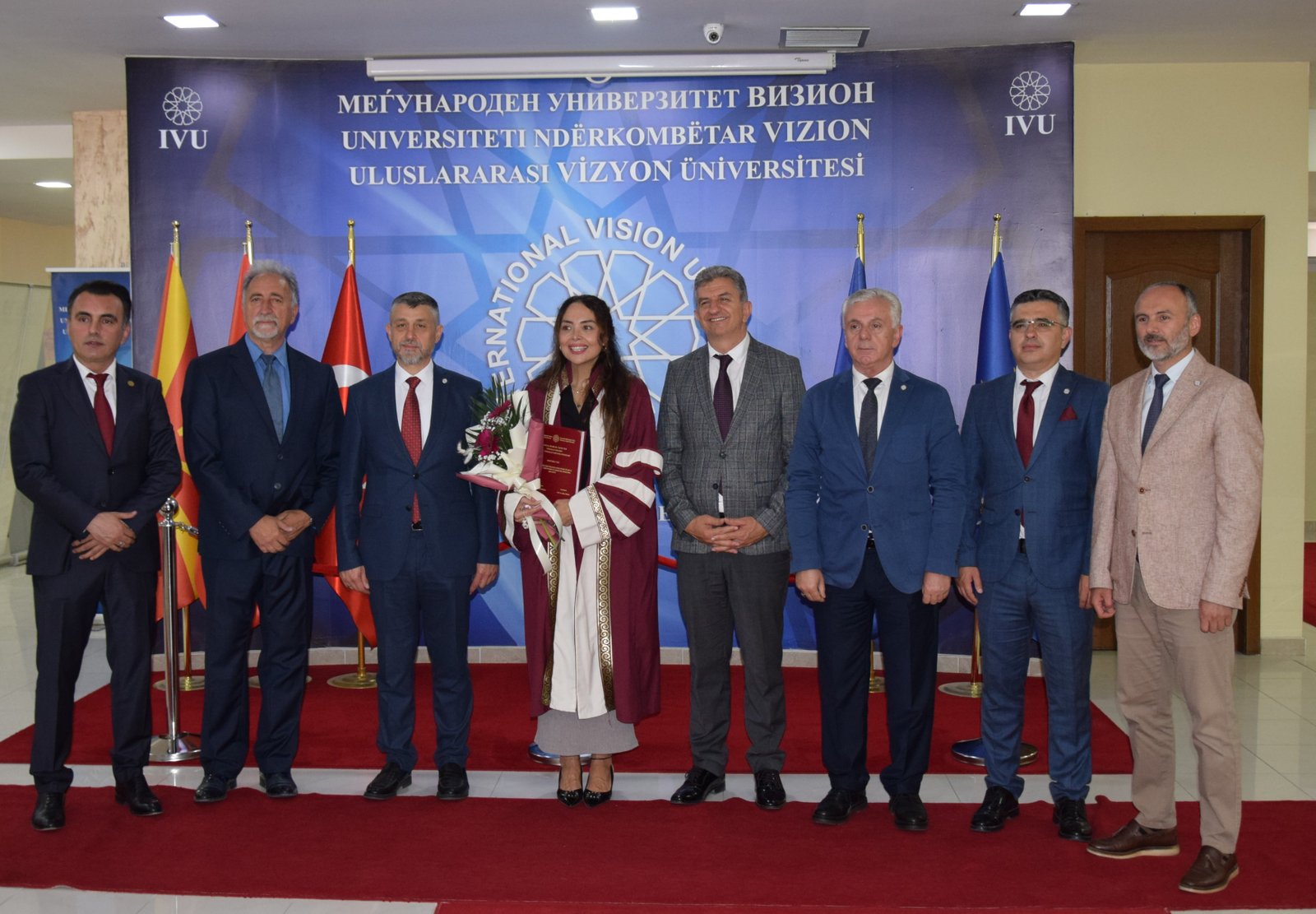 ULUSLARARASI VİZYON ÜNİVERSİTESİ’NDE KLİNİK PSİKOLOJİ ALANINDA 8. DOKTORA SAVUNMASI GERÇEKLEŞTİRİLDİ